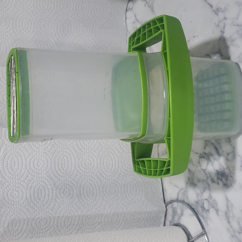 STARFRIT FRENCH FRY MAKER